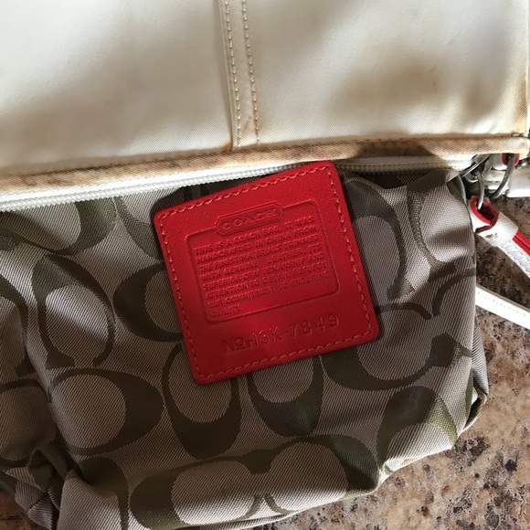 Coach wristlet - Picture 3 of 4